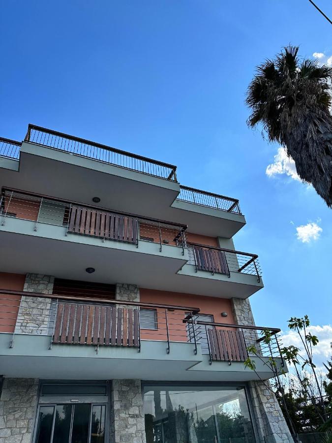 Eva'S Luxury Apartments No 4 Loútsa Exterior foto